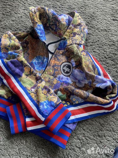 Спортивный костюм женский