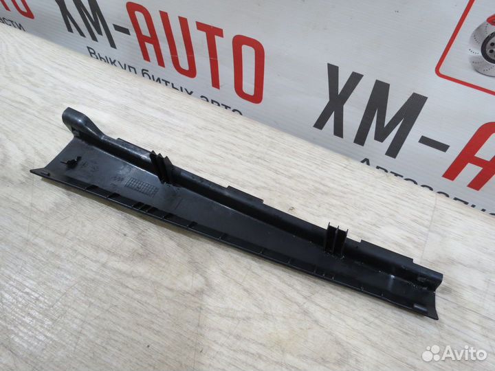 Накладка декоративная Porsche Macan