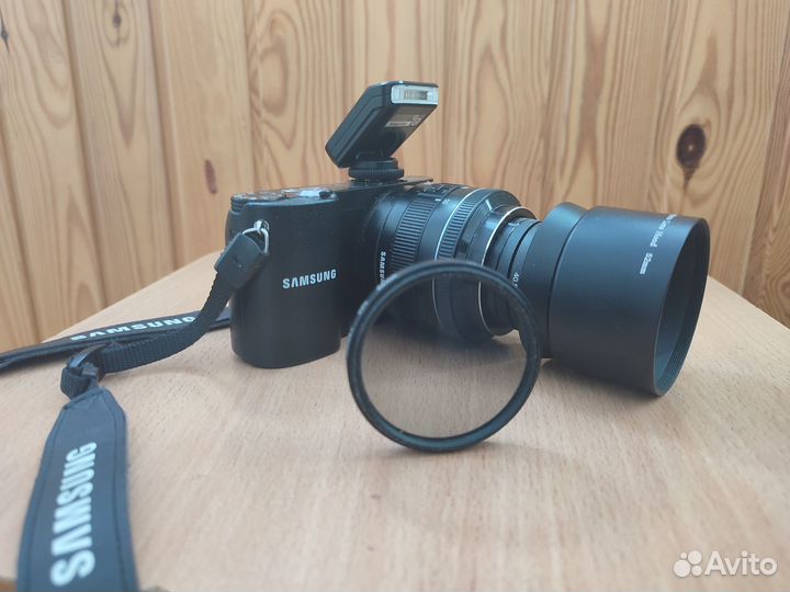 Samsung nx1100