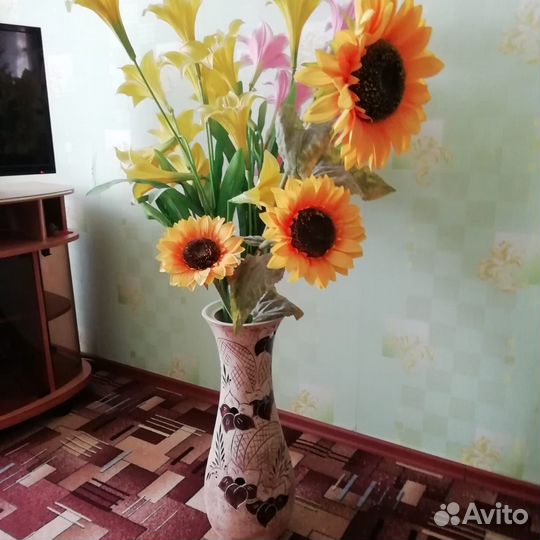 Ваза напольная с цветами