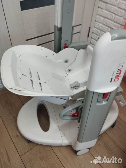 Стульчик для кормления peg perego tatamia