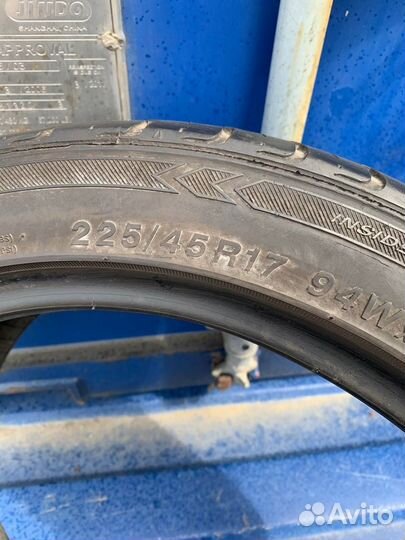 Imperial Radial F105 225/45 R17 94W