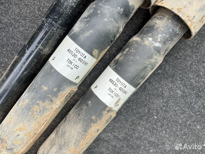 Амортизатор задний Toyota Land Cruiser 200 2017