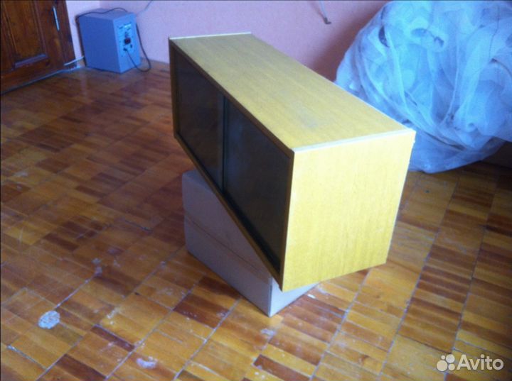 Продаю книжные полки