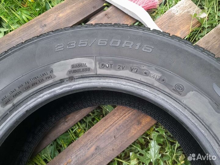 Triangle TR257 235/60 R16 100T