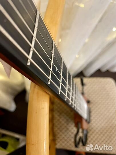 Безголовая тревел гитара Donner Hush-X