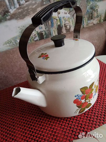 Чайник эмалированный новый