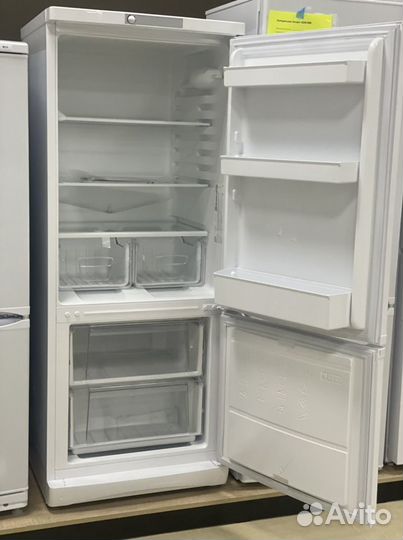 Двухкамерный холодильник - Stinol (150см)