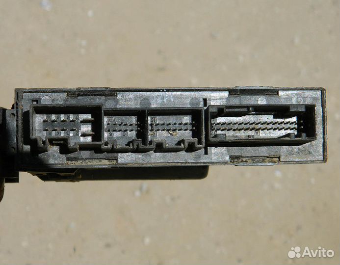 Моторчик стеклоподъемника передний правый Audi A4