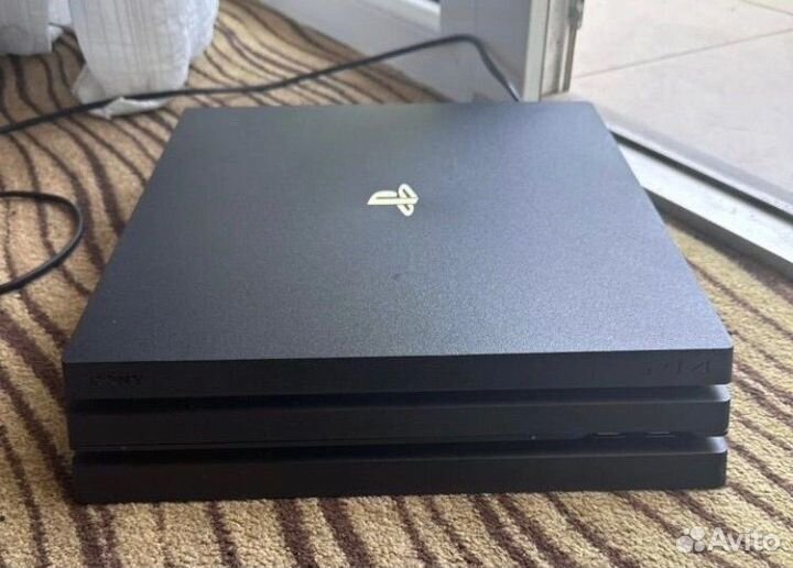 Sony playstation 4 PS4 pro 1tb с играми