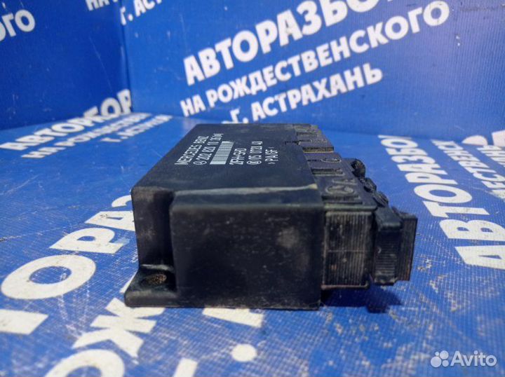 Блок комфорта Mercedes-Benz W202 седан M111E18