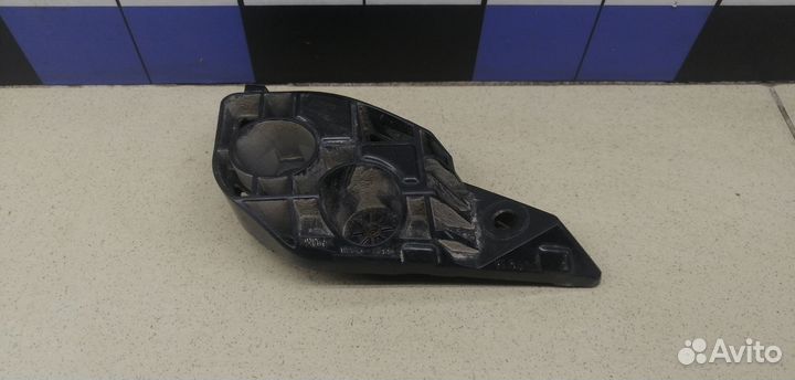 Кронштейн (сопут. товар) RAV 4 2013