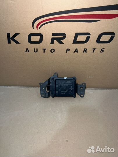 Датчик дистанции Тойота Камри 70 2018-2020