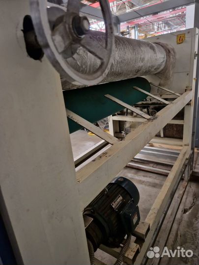 Станок для нанесения клея