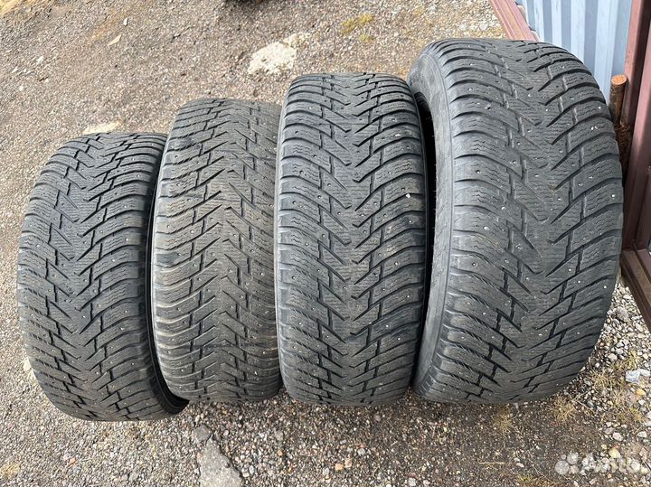 Nokian Tyres Hakkapeliitta 8 SUV 285/60 R18 116T