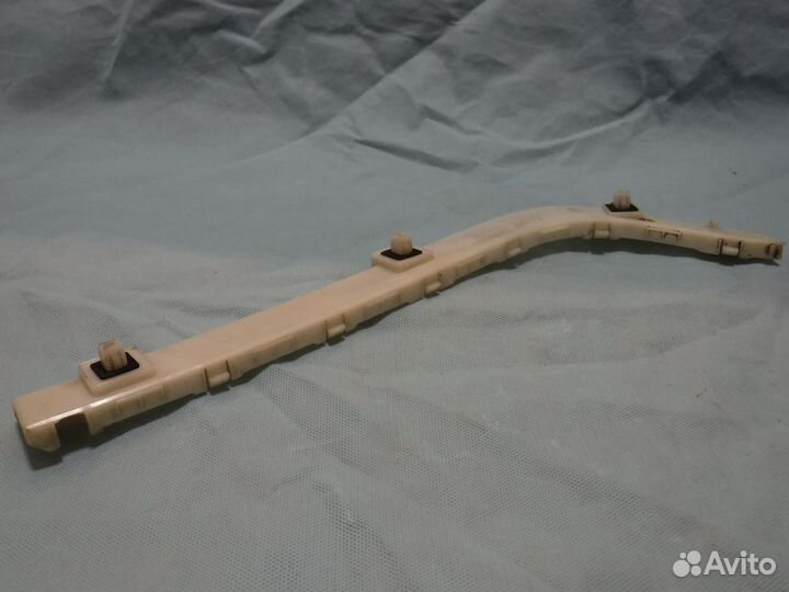 Кронштейн заднего бампера правый Lancer 9 Лансер