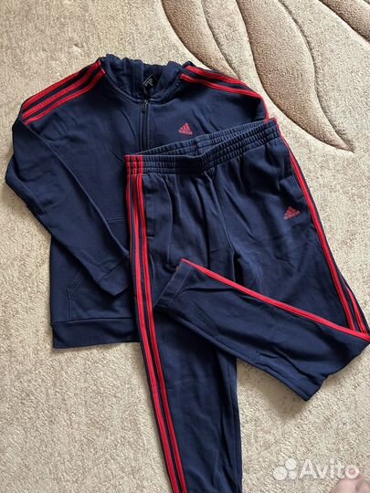 Спортивный костюм adidas