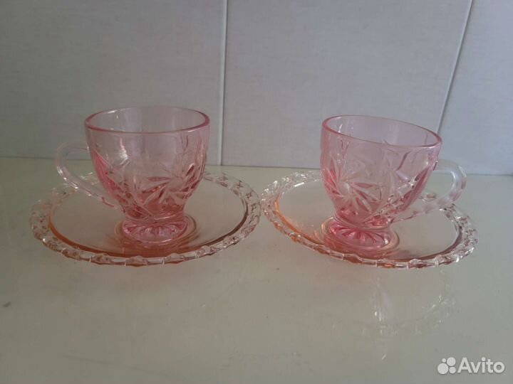 Чайная пара розовое стекло