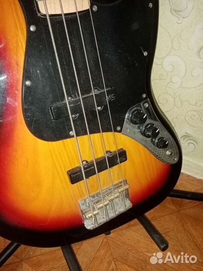 Бас-гитара Jazz Bass 4 струны