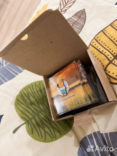 Коробка со значками