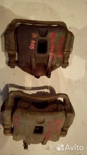 Суппорт передний Hyundai Tucson