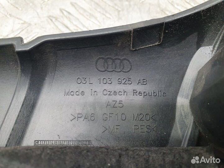 Накладка двс (декоративная) Audi A6 C7 2.0 cglc