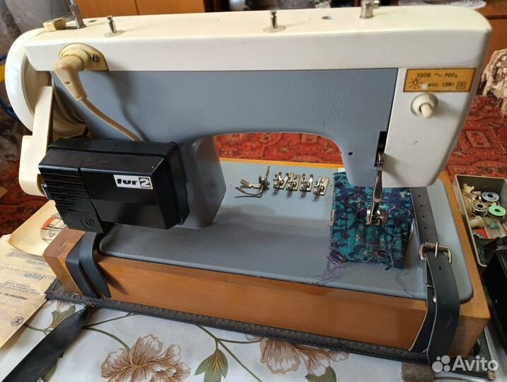 Швейная машинка чайка 132м