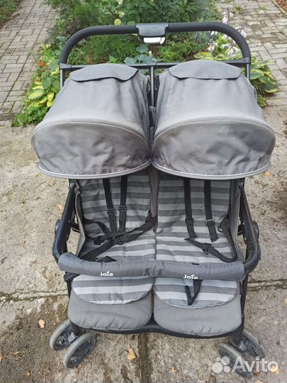 Прогулочная коляска для двойни