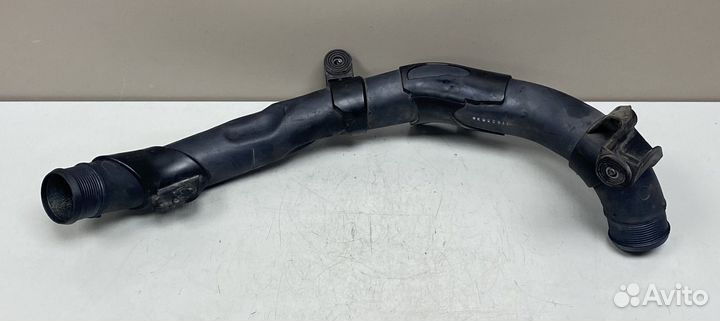 Патрубок интеркулера VW Passat B7 1K0145840AA