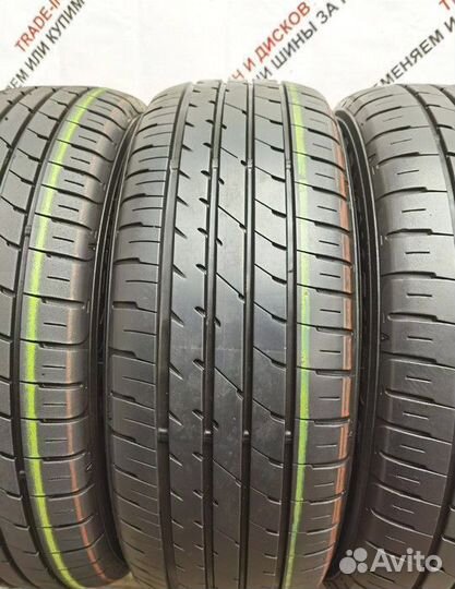 Dunlop Enasave RV504 215/60 R16 95H