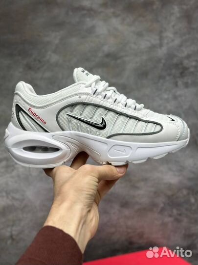Кроссовки Nike Air Max Tailwind 4 x Supreme