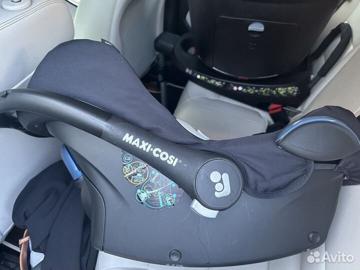 Автокресло 0+ Maxi-Cosi CabrioFix