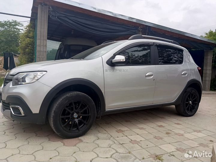 Renault Sandero Stepway 1.6 AT, 2019, 75 000 км
