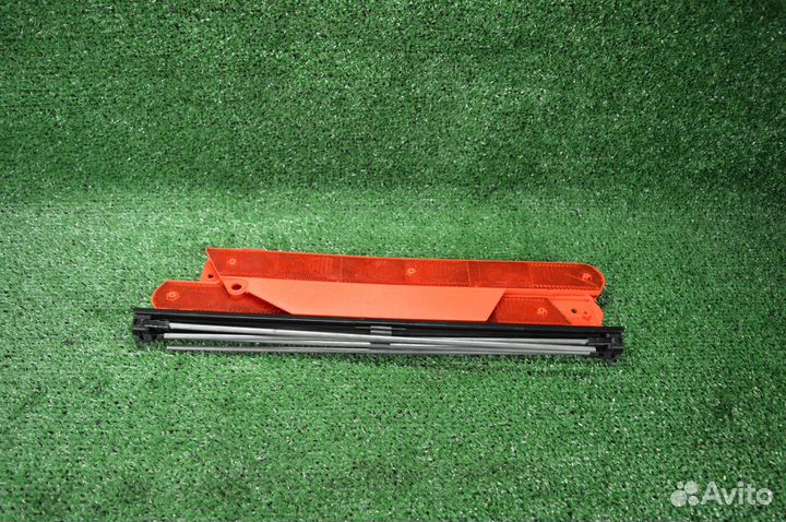 Знак аварийной остановки Mercedes w211