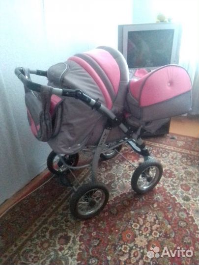 Коляска для ребенка