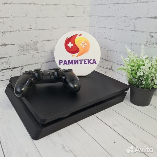 Игровая приставка PS4 Slim. Память 500 Gb / 1 дж