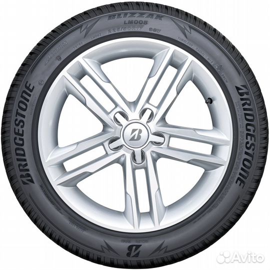 Bridgestone Blizzak LM-005 235/40 R18 95V