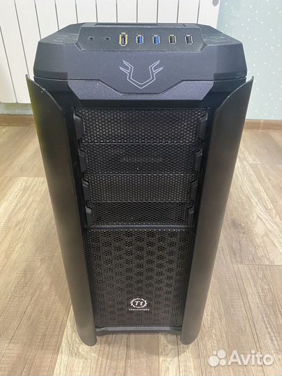 Компьютерный корпус Thermaltake Armor RE