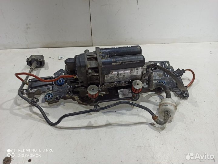 Компрессор пневмоподвески (Audi Q5 Sportback FY)