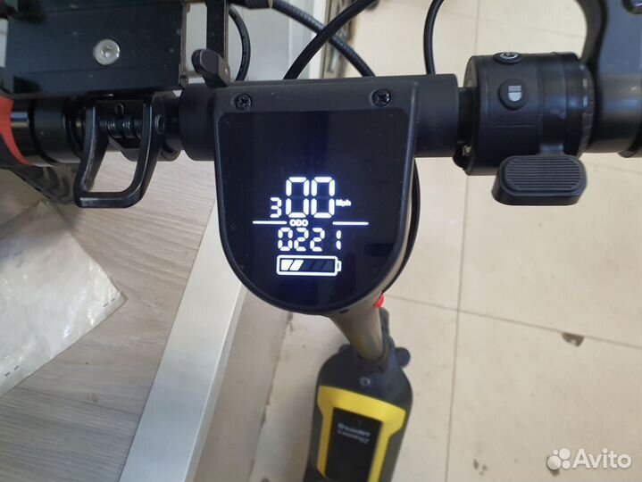 Электросамокат iconbit Trident X10