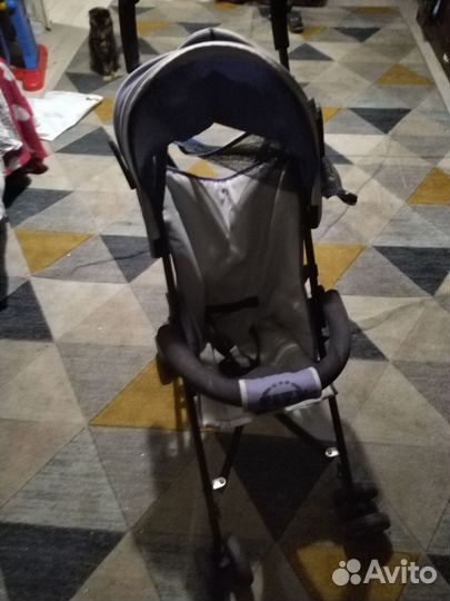 Продам коляску трость