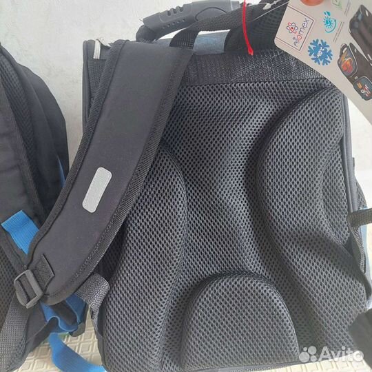 Ранец школьный для мальчика новый