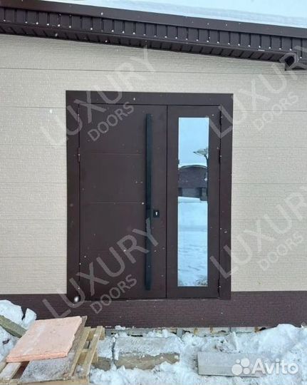 Металлические двери для частного со стеклом