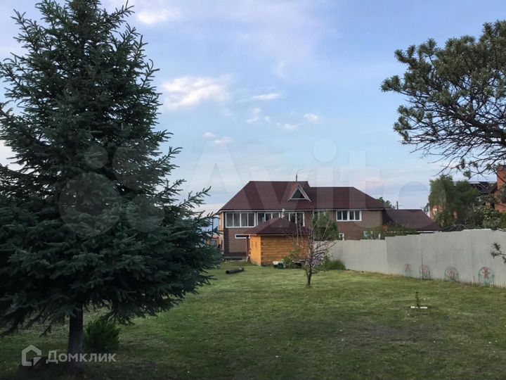 Коттедж 350 м² на участке 20 сот.