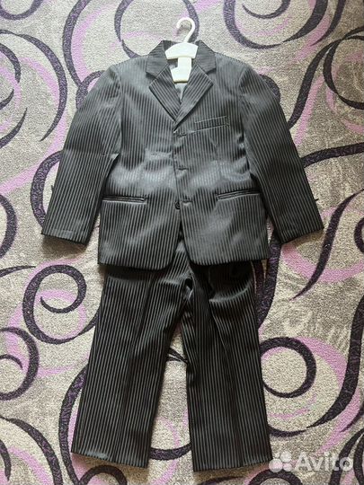 Костюм
