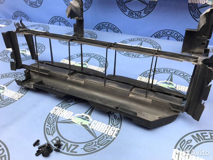 Дефлектор радиатора Mercedes-Benz C203 271.946 1.8