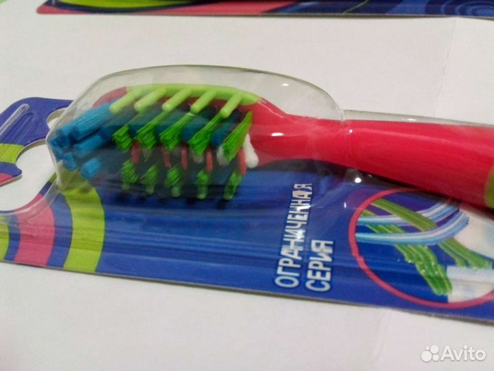 Зубная щетка oral b U.S.A. Мягкая