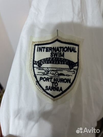 Белый плащ куртка