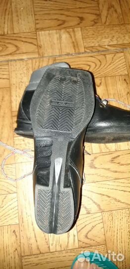 Лыжные ботинки 33 размера