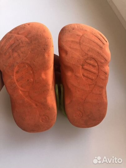 Купальник, кепка, плавки и сабо для мальчика 86-92